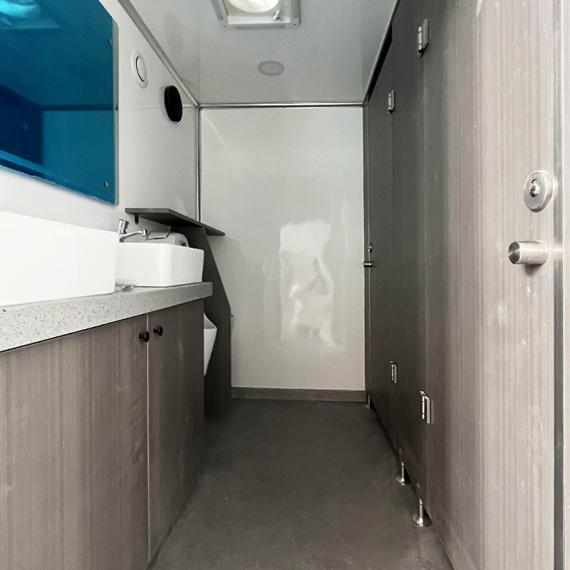 Outdoor Camping Toilet - مرحاض حمام خارجي محمول مسبق الصنع