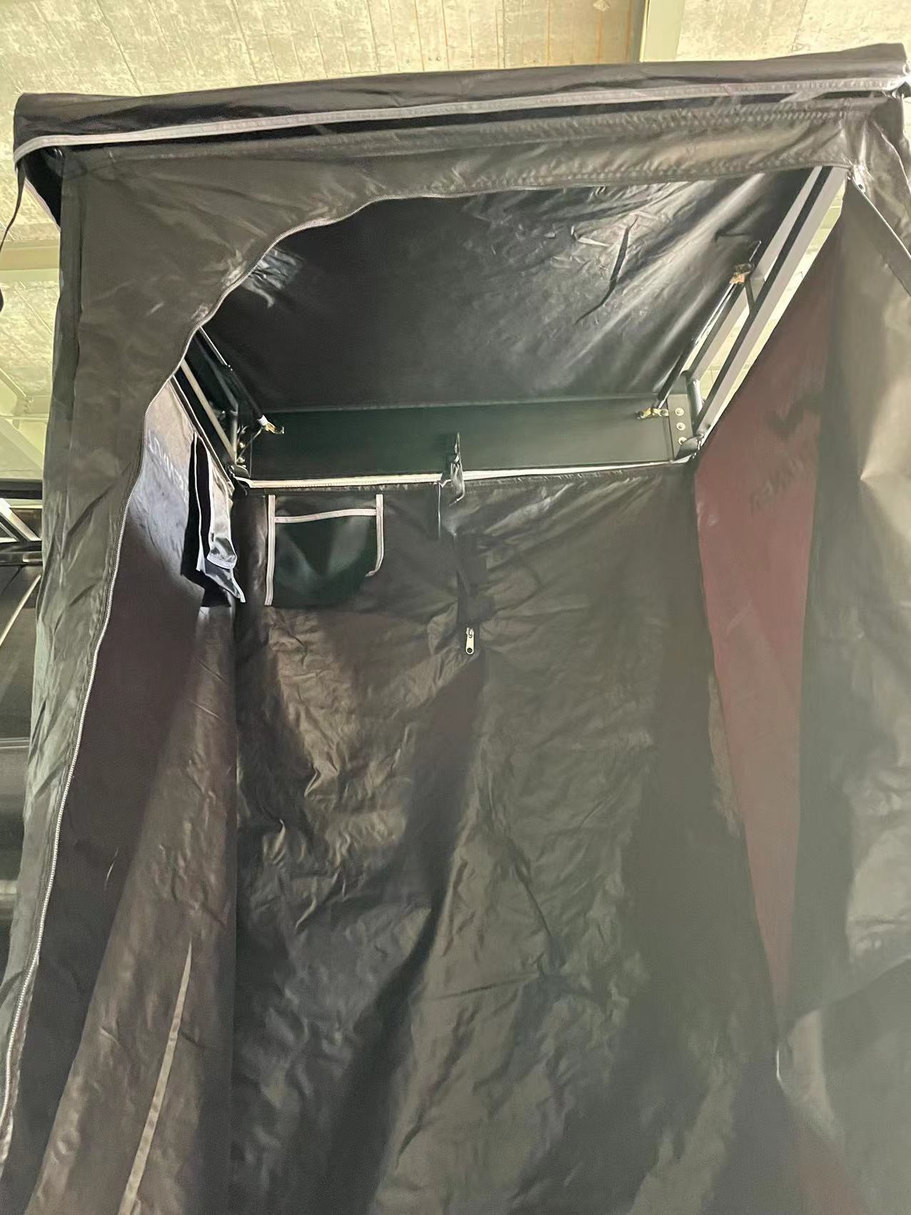 خيمة استحمام جانبية خفيفة الوز - مراجعة Outdoor Camping Toilet وسعره